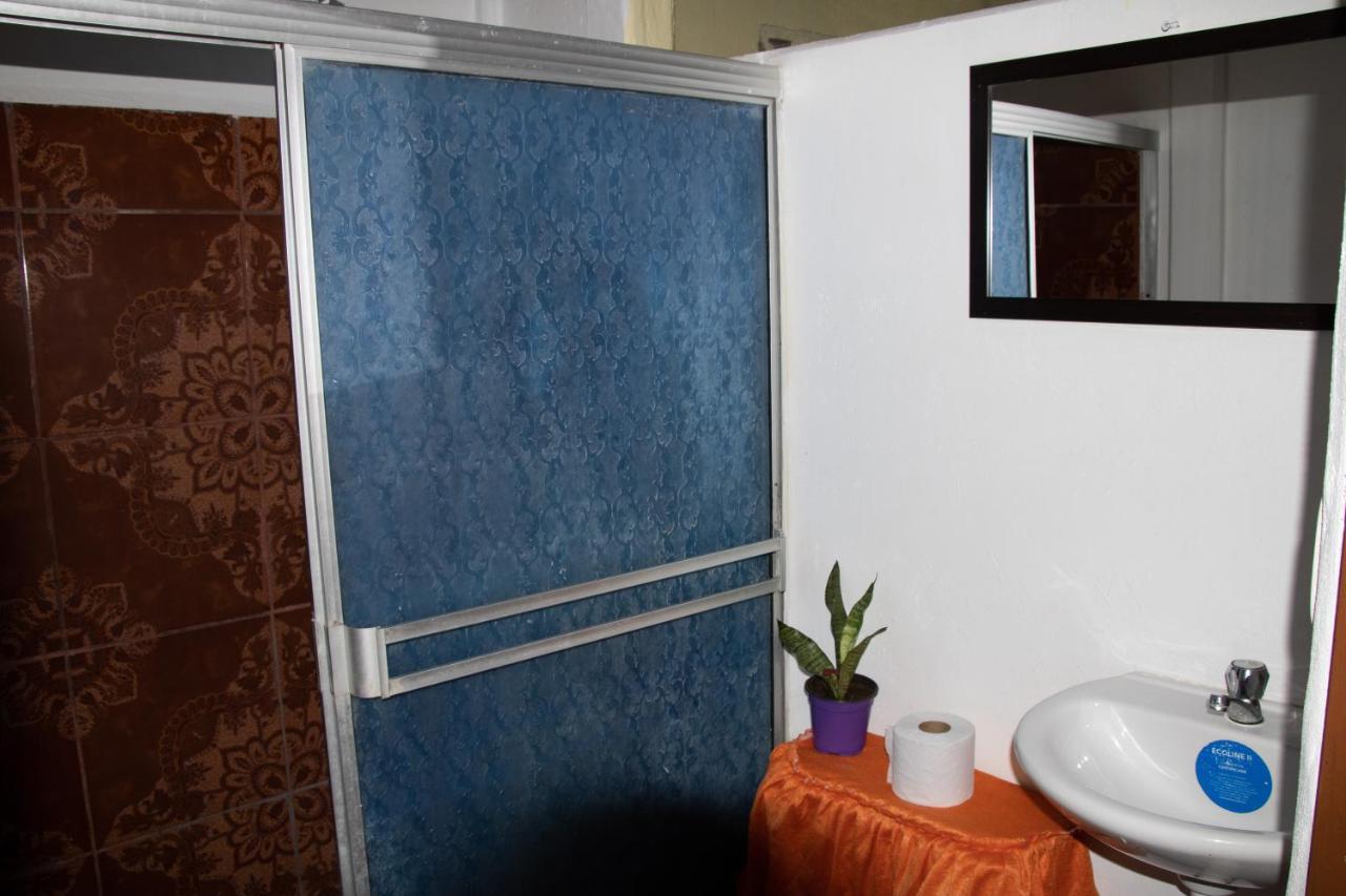 Ferienwohnung The Corner House Tortuguero Exterior foto
